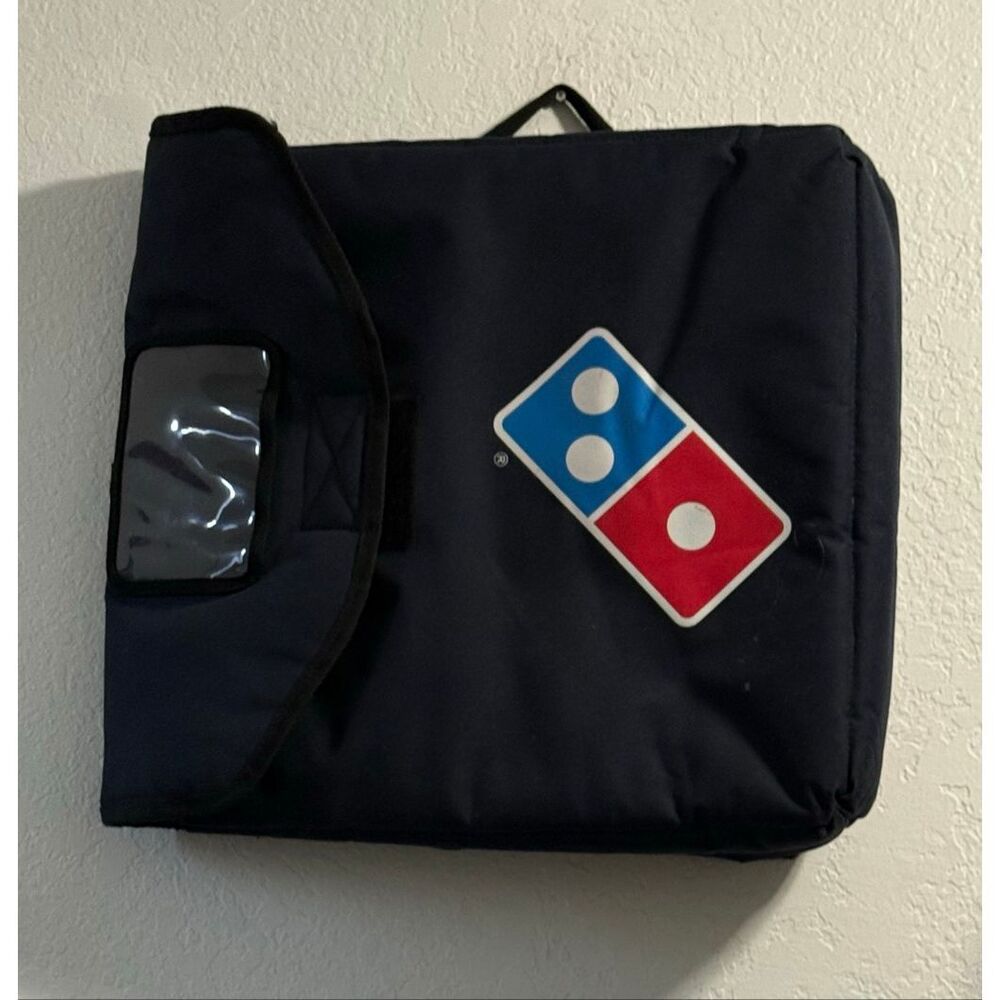 Domino's pizza food delivery hot bag food storage